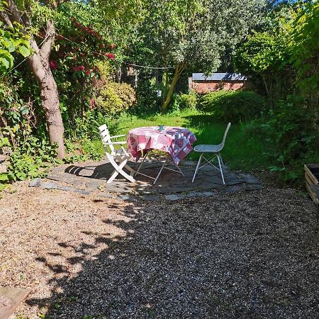 Mignon appartement sous les toits Guéméné-sur-Scorff Extérieur photo