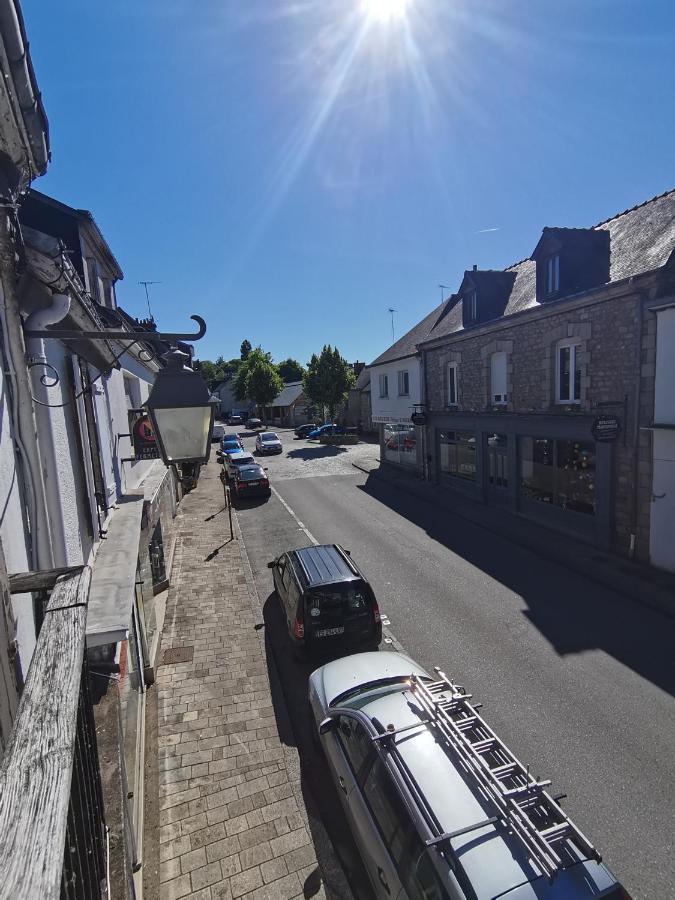 Mignon appartement sous les toits Guéméné-sur-Scorff Extérieur photo