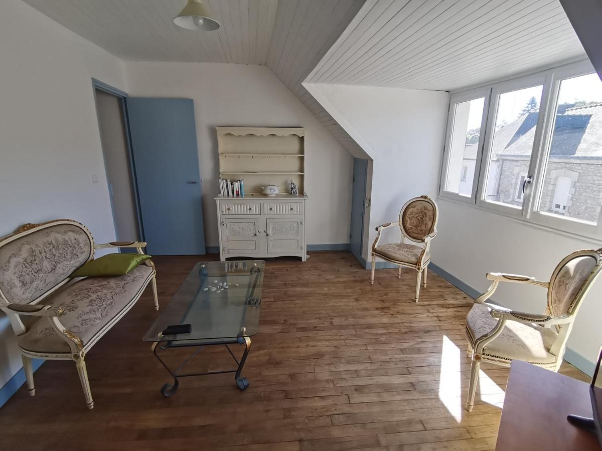 Mignon appartement sous les toits Guéméné-sur-Scorff Extérieur photo